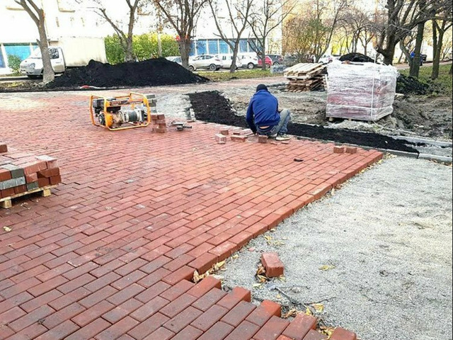 Укладка брусчатки, тротуарной плитки. Мощение брусчаткой - 1/3
