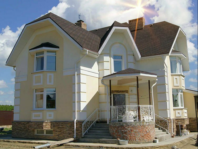 Отделка фасада дома короедом с утеплением - 3/3