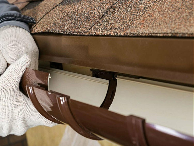 Монтаж водосточной системы и снегозадержания на крышу - 3/3