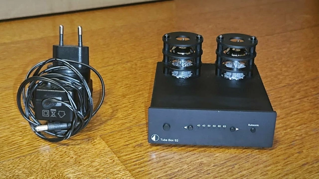Фонокорректор Pro-Ject Tube Box S2 + линейный блок питания - 12/12